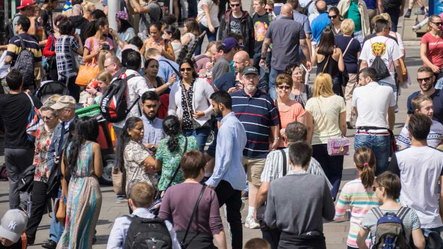 over-crowded-streets-london image Overcrowding Streets London